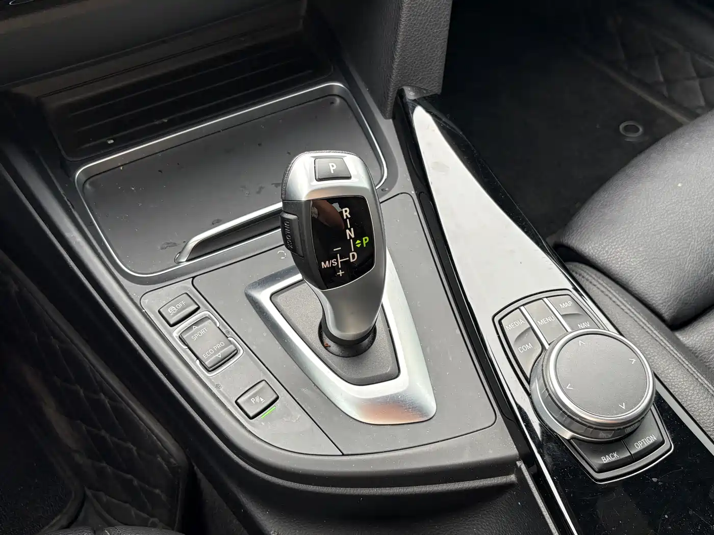 BMW 3 Series GT 2020 320i M Sport Package фото 10