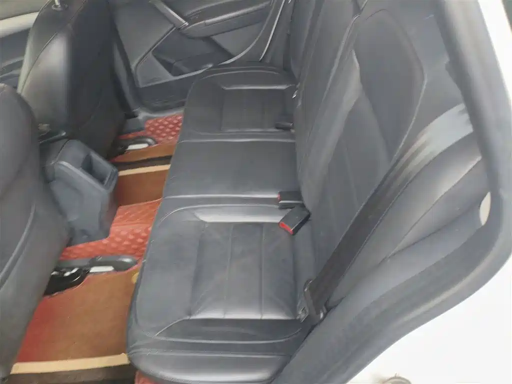 Volkswagen Lavida Tour 2013 1.6L Automatic Comfort фото 17