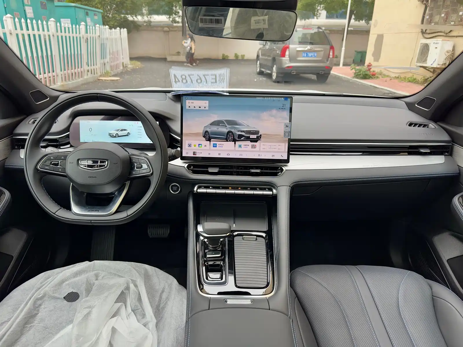 Фото 7 - Geely Preface