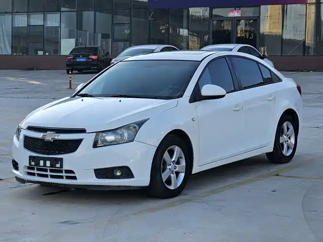  Chevrolet Cruze 2014 1.6L SL Million Commemorative Edition MT