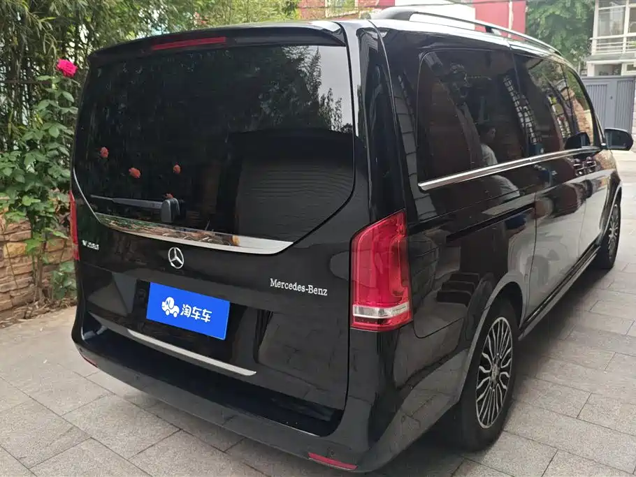 Mercedes-Benz V-Class 2022 V 260 Prestige Edition фото 3
