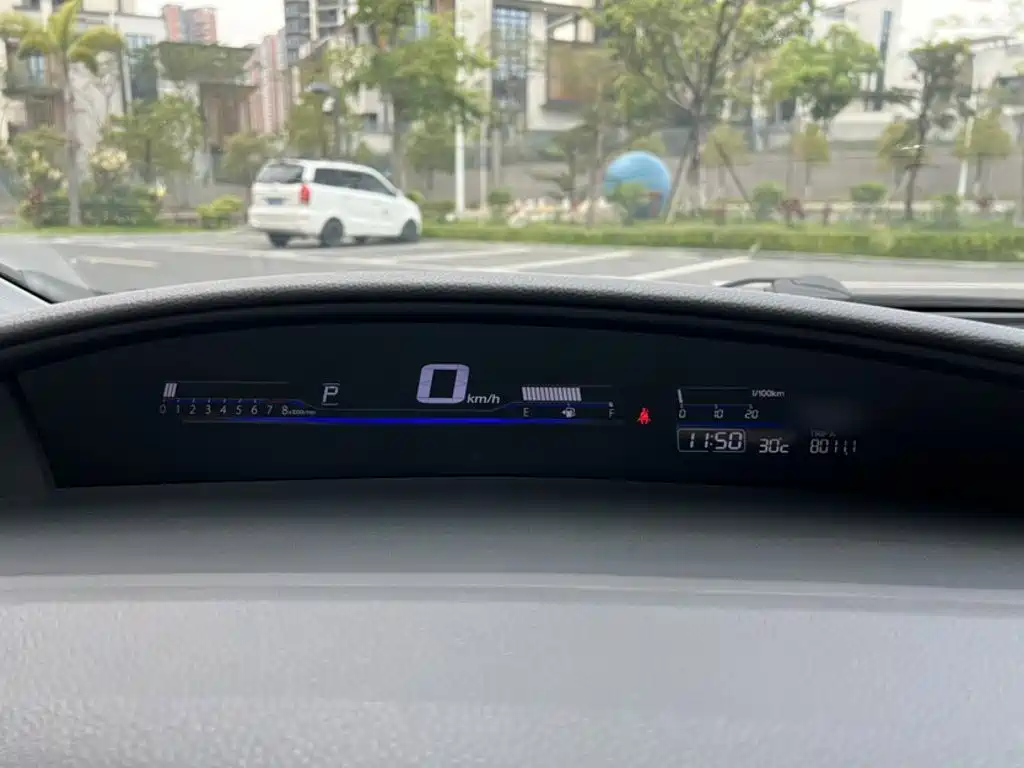 Фото 4 - Honda Jade