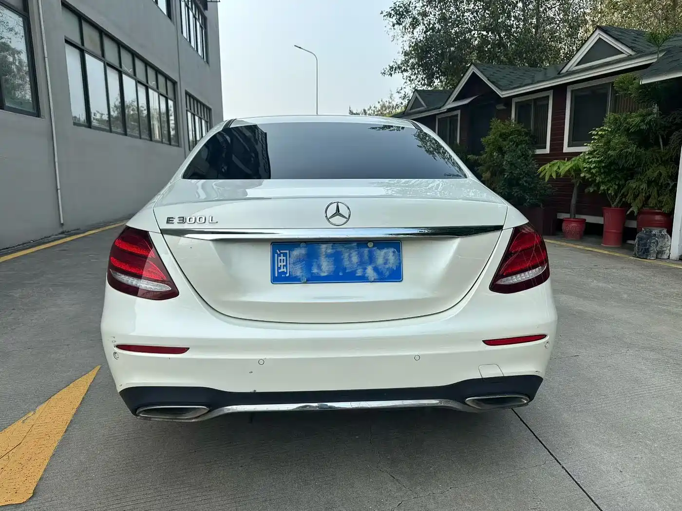 Mercedes-Benz E-Class 2016 E 300 L Sport Fashion Type фото 5