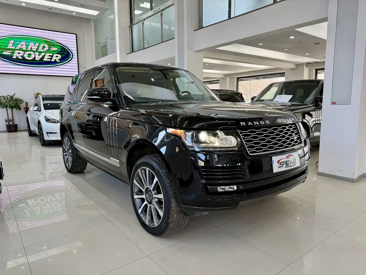 Land Rover Range Rover 2015 3.0 SC V6 Vogue фото 3