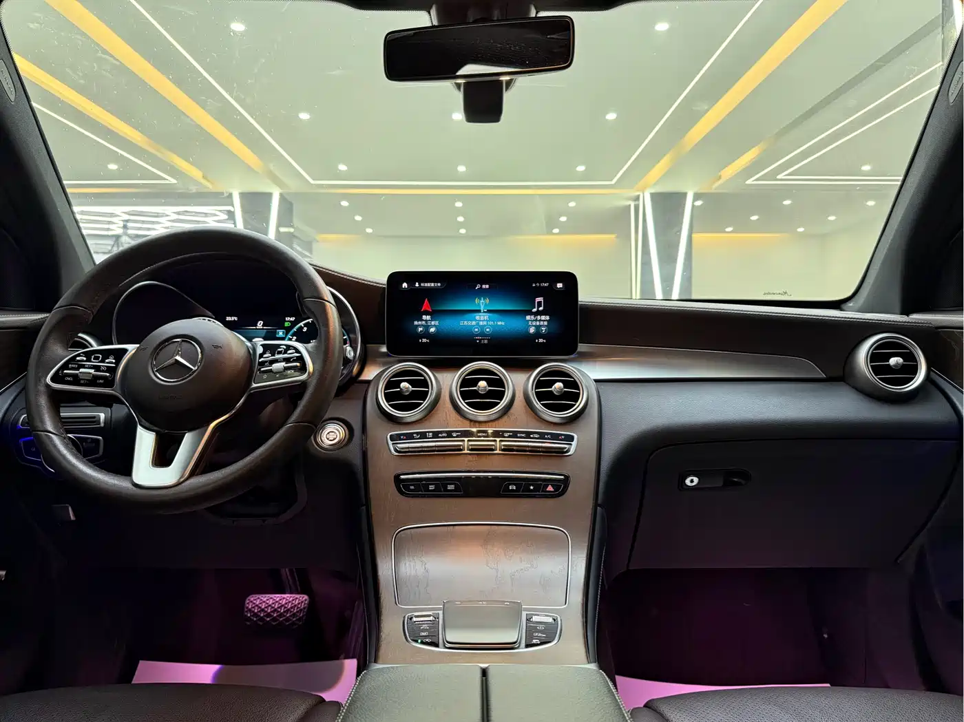 Mercedes-Benz GLC 2020 GLC 260 L 4MATIC Luxury фото 6