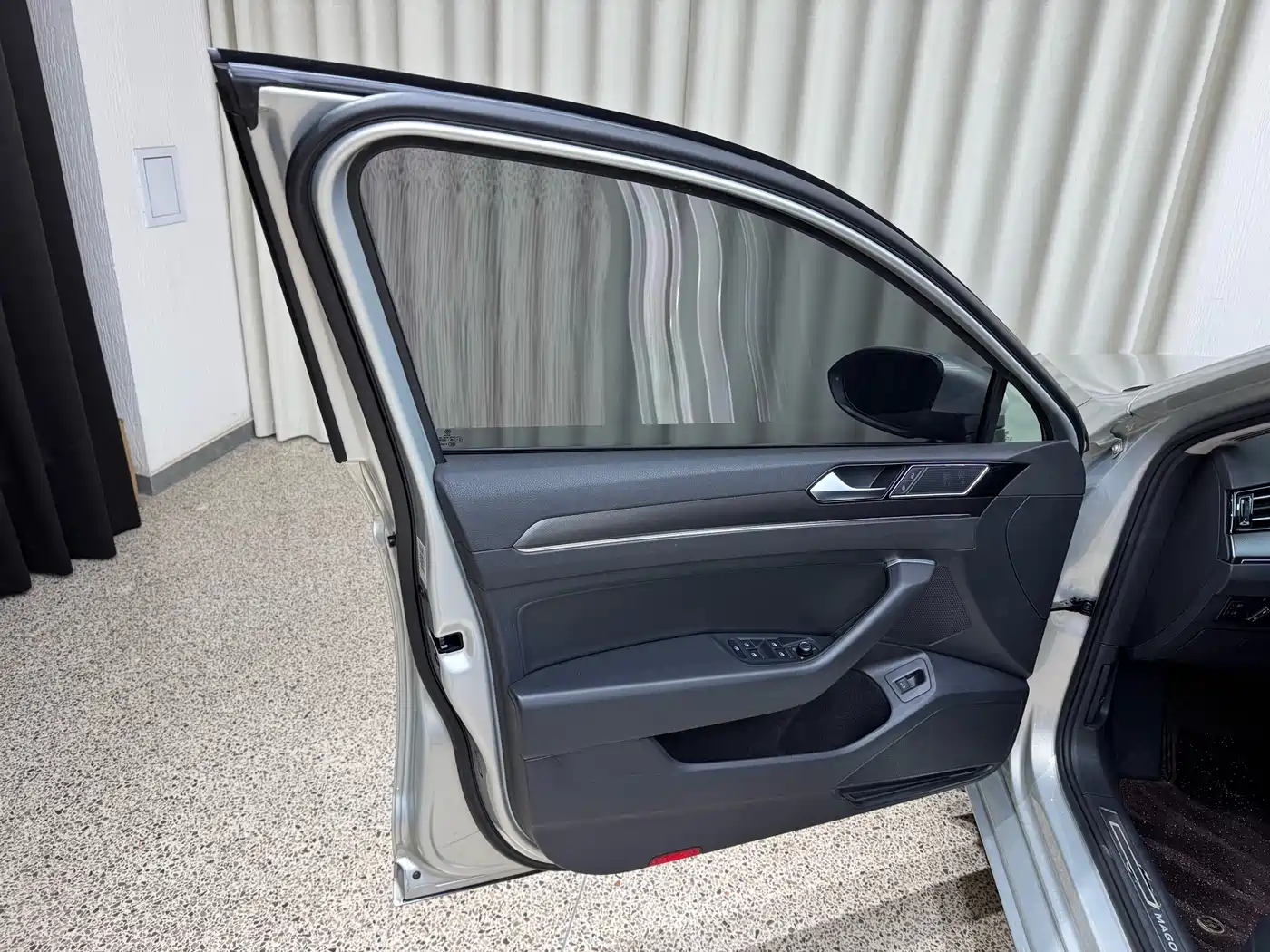 Volkswagen Magotan 2020 280TSI DSG Leading фото 10