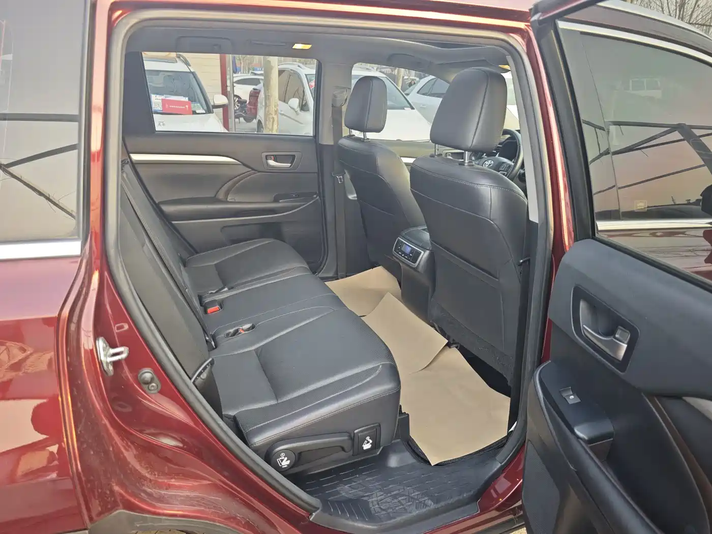 Toyota Highlander 2015 2.0T AWD Luxury Edition 7-seater фото 8