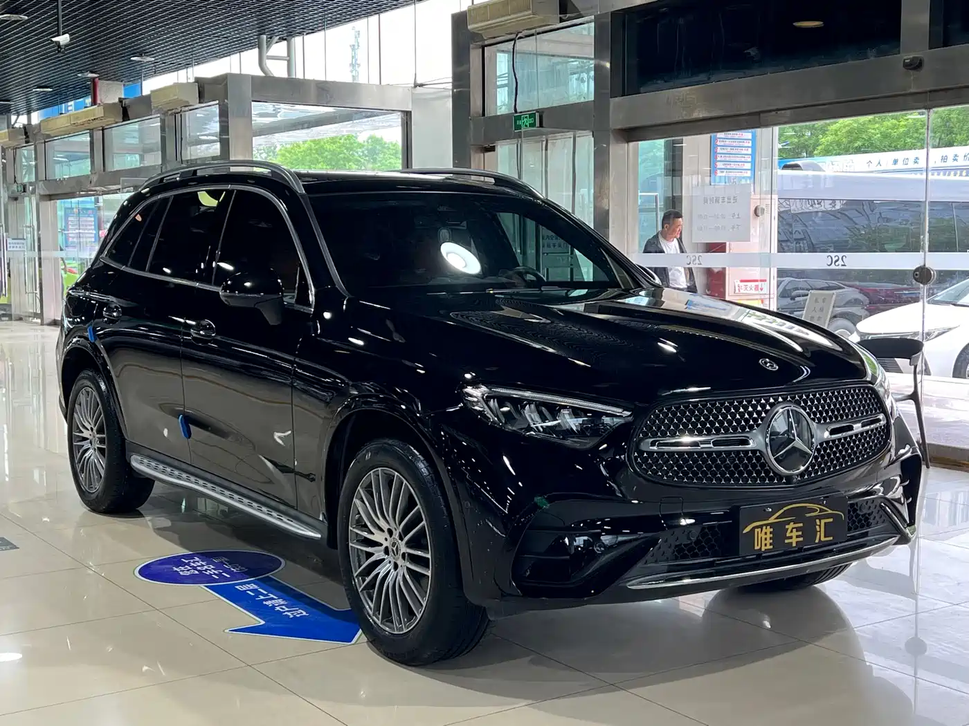 Mercedes-Benz GLC 2024 GLC 300 L 4MATIC Dynamic 5-seater фото 3