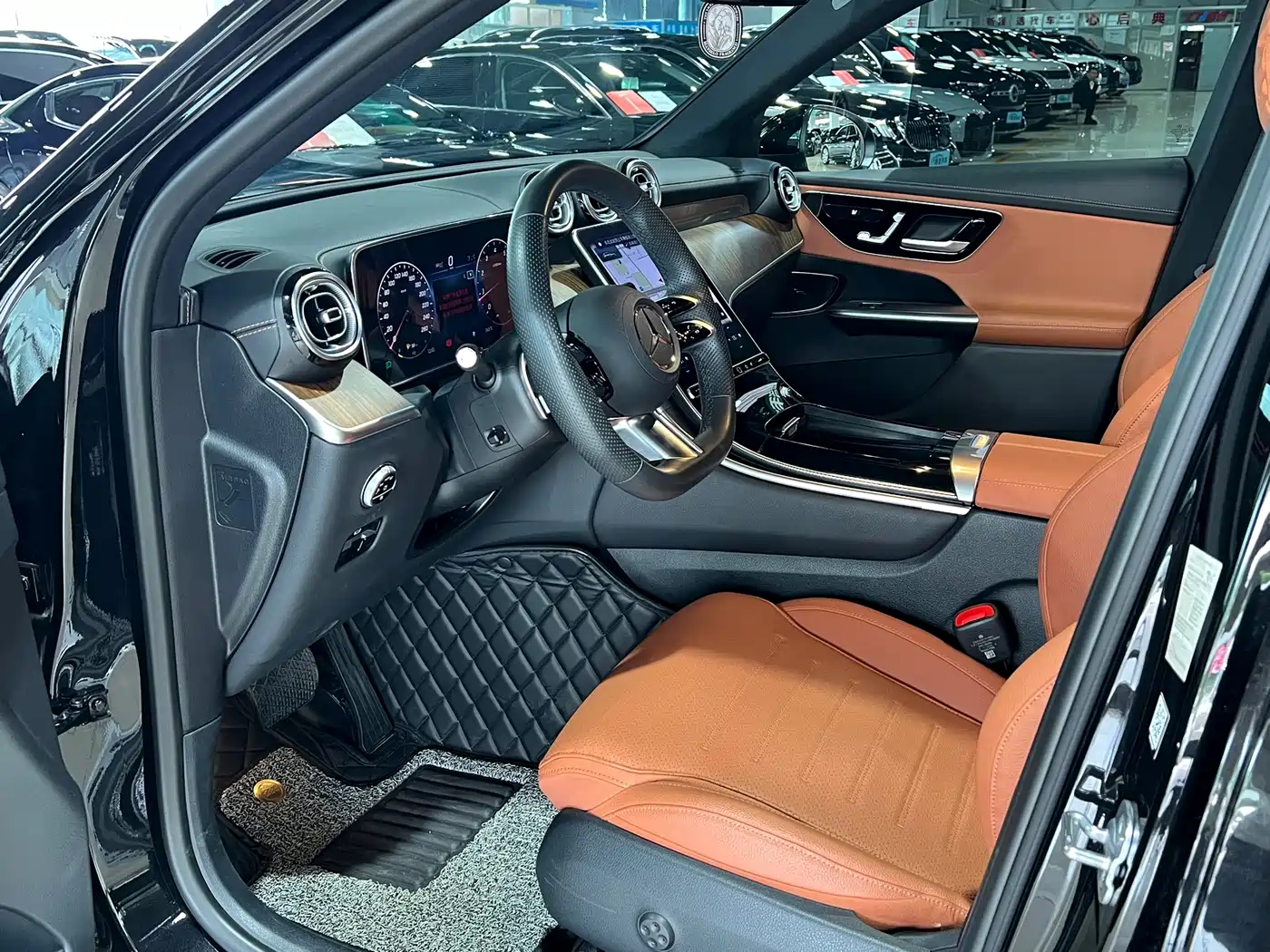 Mercedes-Benz GLC 2024 GLC 300 L 4MATIC Dynamic 5-seater фото 13