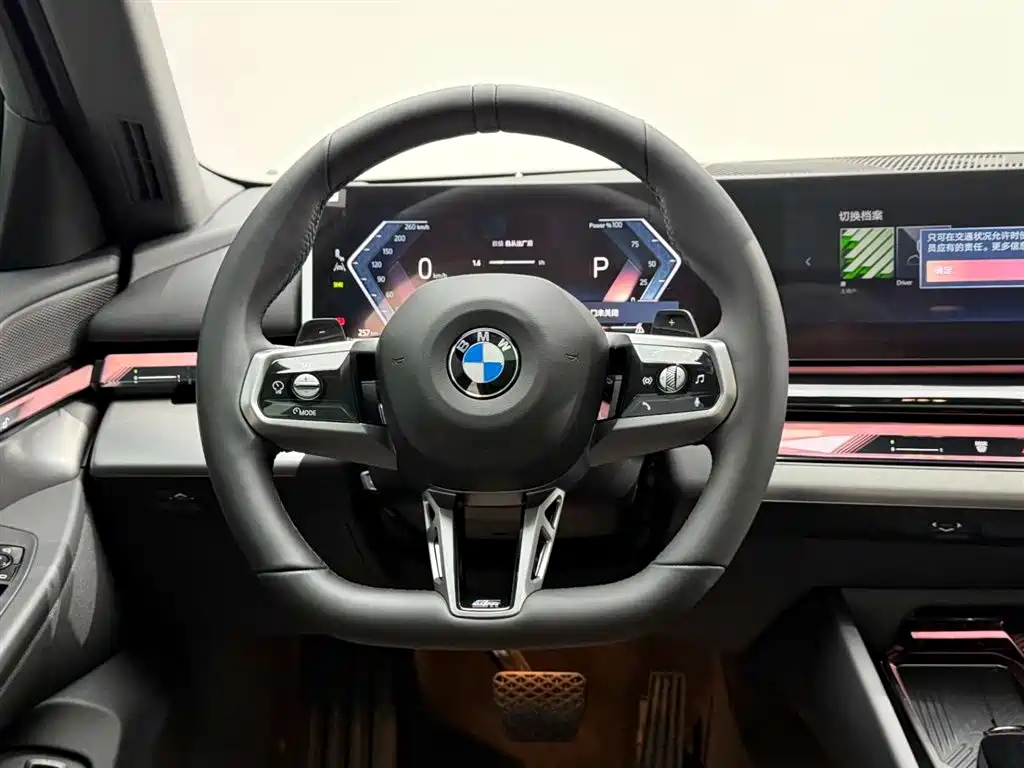 BMW 5 Series 2025 525Li M Sport Package фото 25