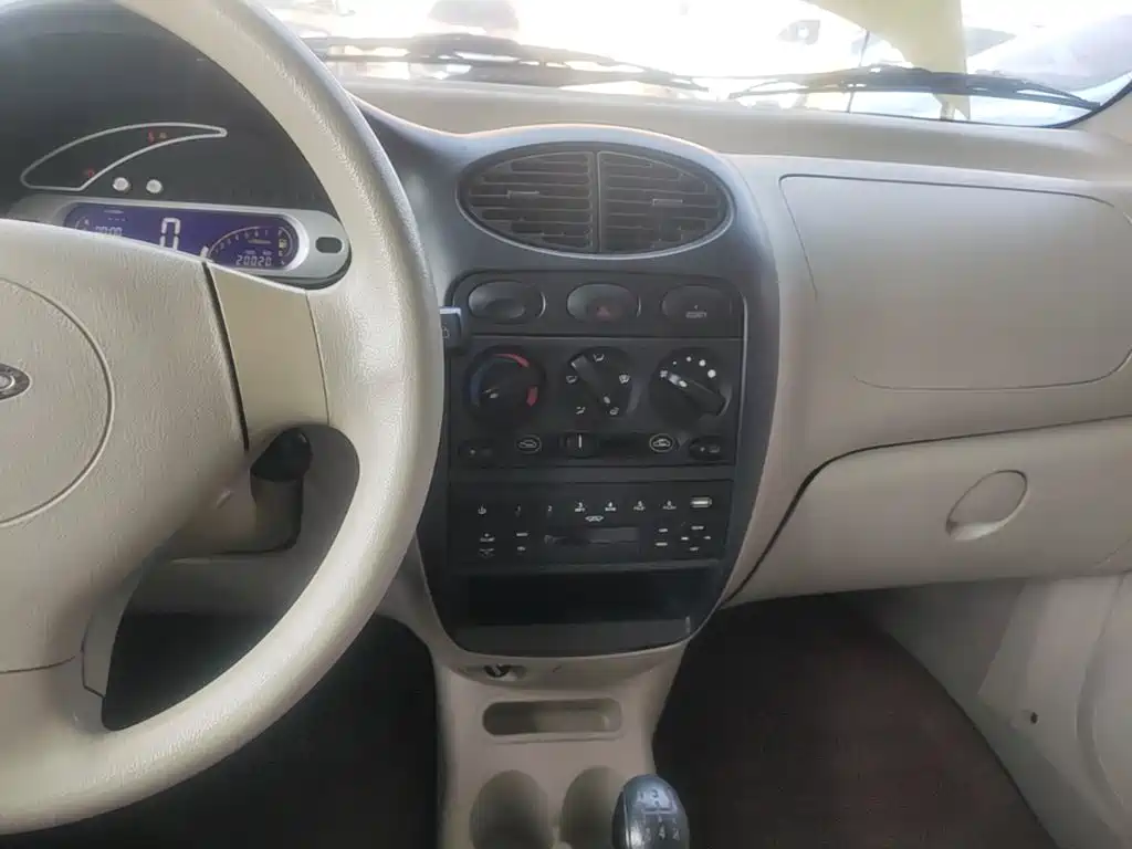 Chery QQ3 2014 2012 Fashion Edition 1.0L Manual Champion Model
