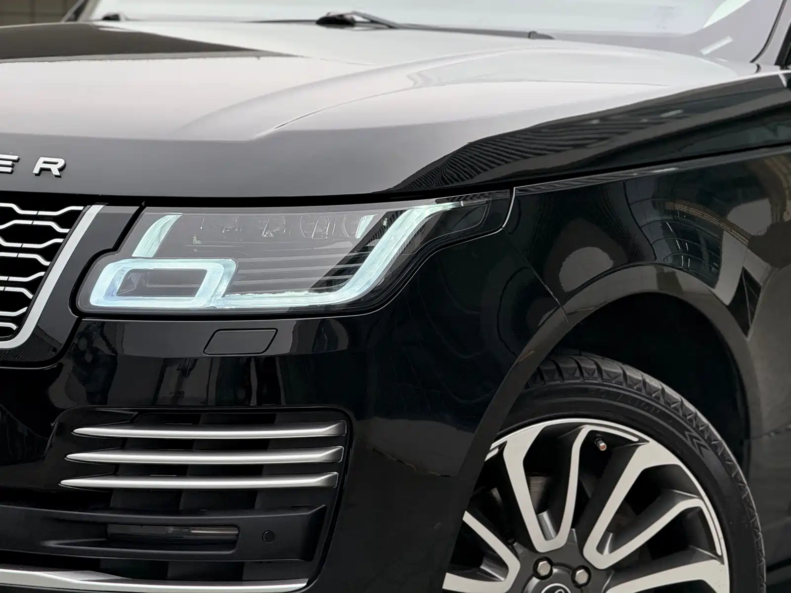 Фото 2 - Land Rover Range Rover