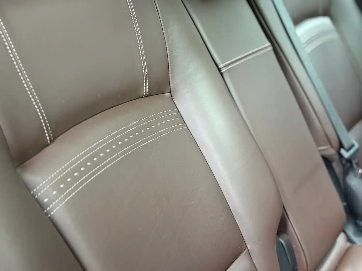 BMW 5 Series GT 2015 528i Luxury фото 14