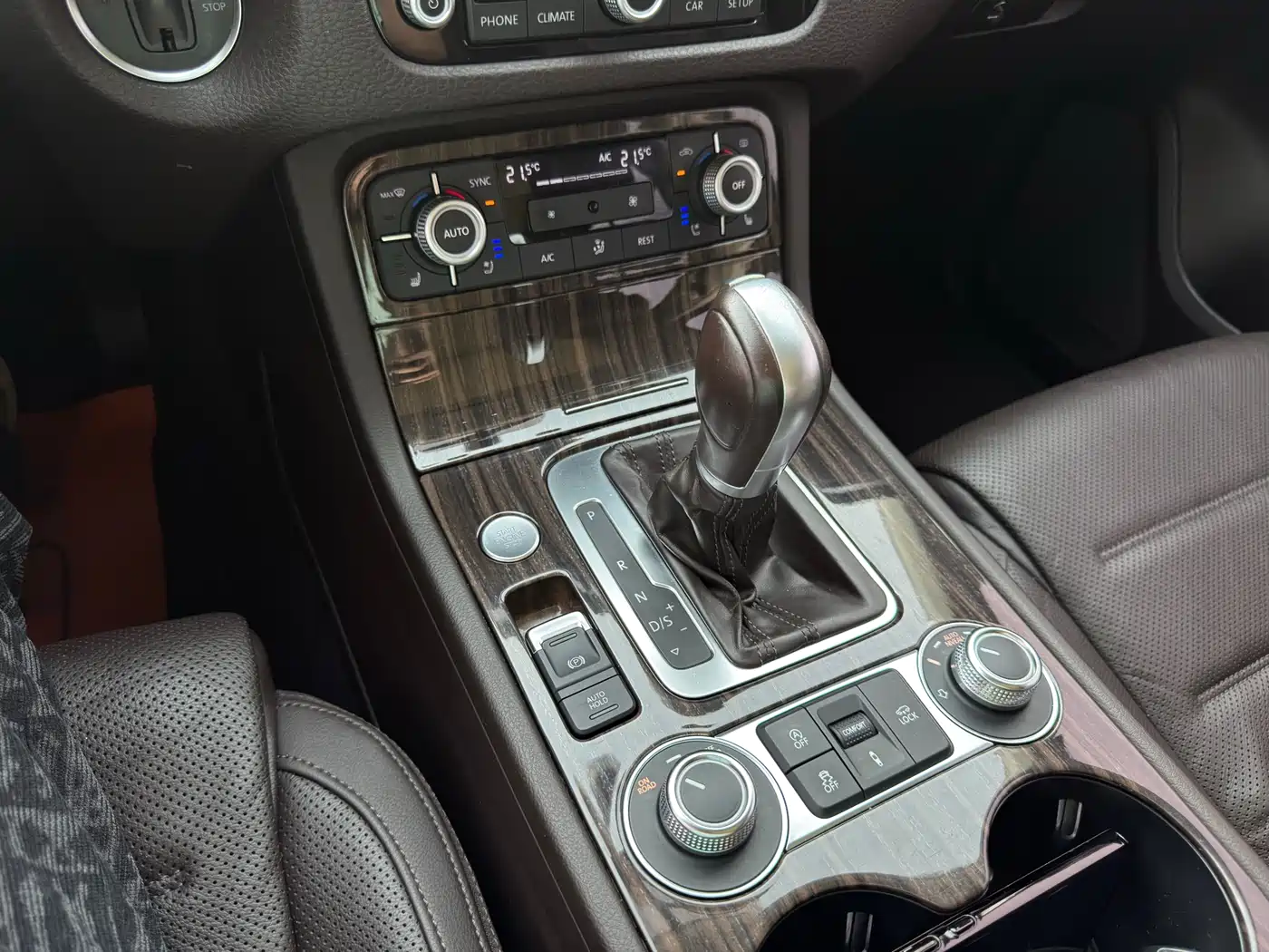 Volkswagen Touareg 2017 3.0TSI Explorer Edition фото 7