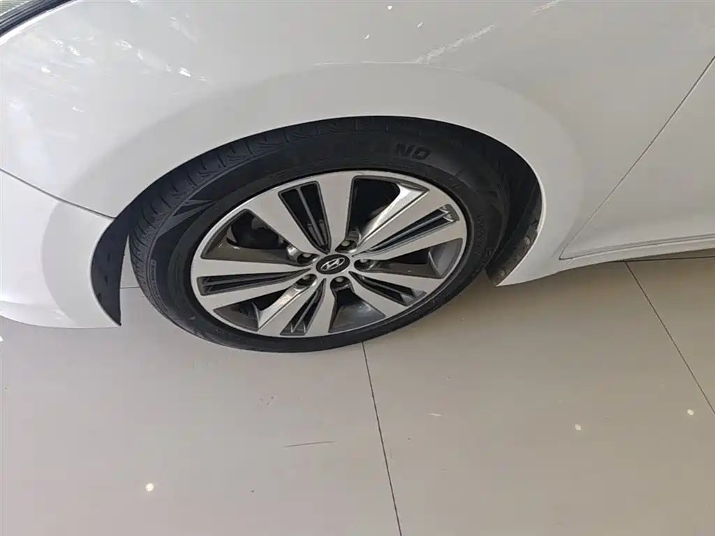 Hyundai Mistra 2016 1.8L Automatic Smart GLS фото 23