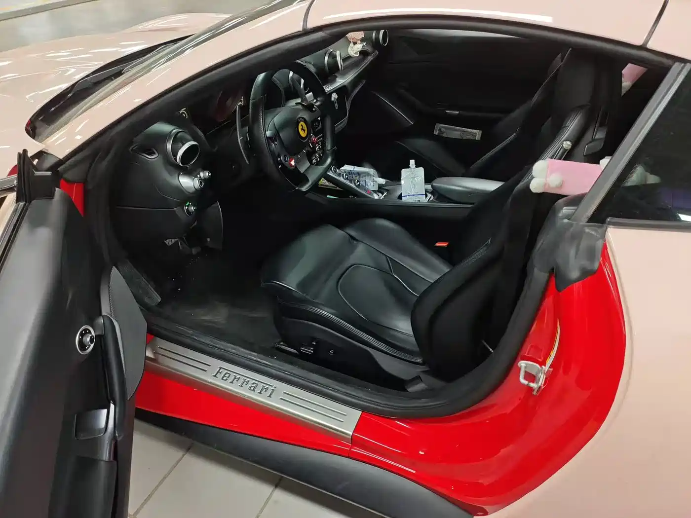 Ferrari Portofino 2019 2018 Model 3.9T