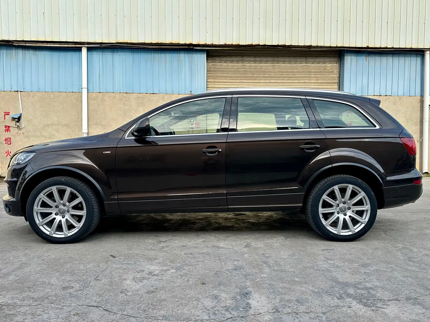 Audi Q7 2011 3.0 TFSI Exclusive (200kW) фото 4