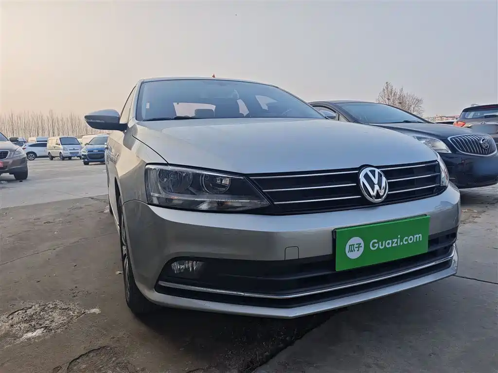 Volkswagen Sagitar 2018 1.6L Automatic Comfort фото 20