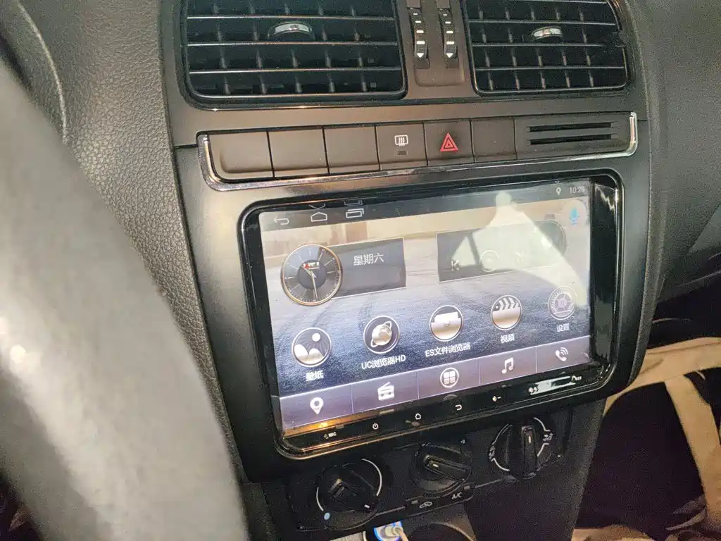 Фото 6 - Volkswagen Polo