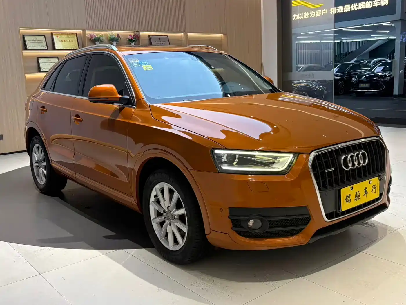 Audi Q3 (Import) 2012 35 TFSI quattro Comfort фото 6