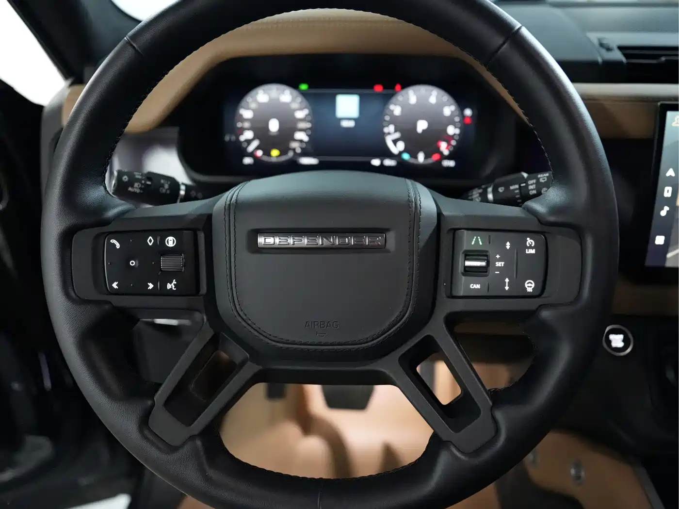 Фото 20 - Land Rover Defender