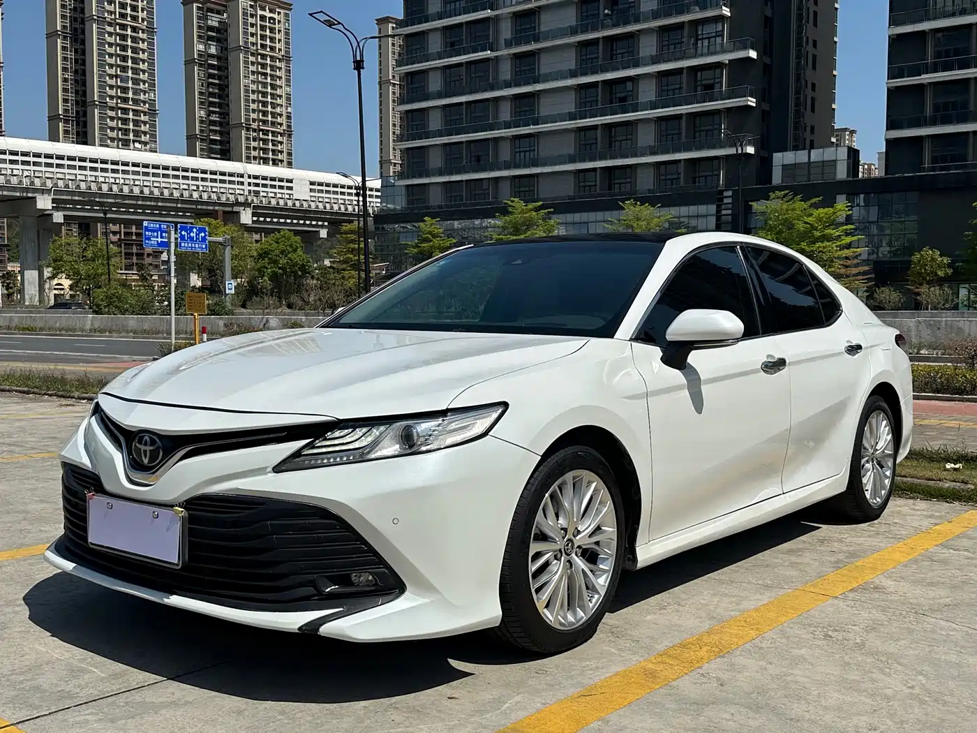 Toyota Camry 2019 2.5G Luxury (China V)