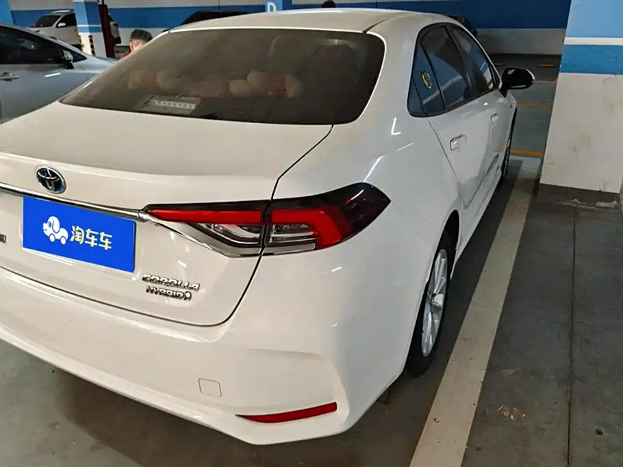 Toyota Corolla 2019 Hybrid 1.8L E-CVT GL-i Elite Edition фото 3