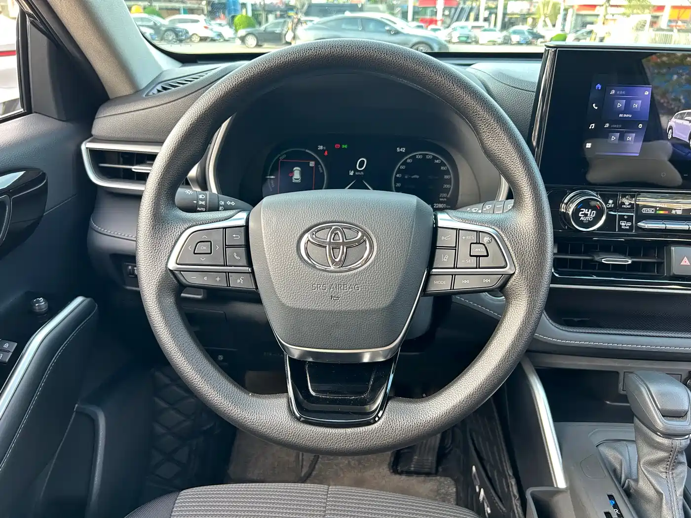 Toyota Highlander 2024 2.5L Smart Hybrid 4WD Elite 7-seater фото 14