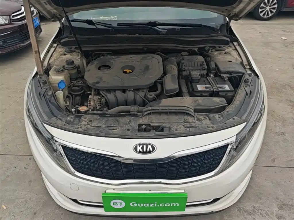 Kia K5 2015 2.0L Automatic LUX фото 20