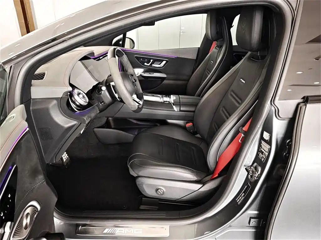 MERCEDES-BENZ EQE AMG