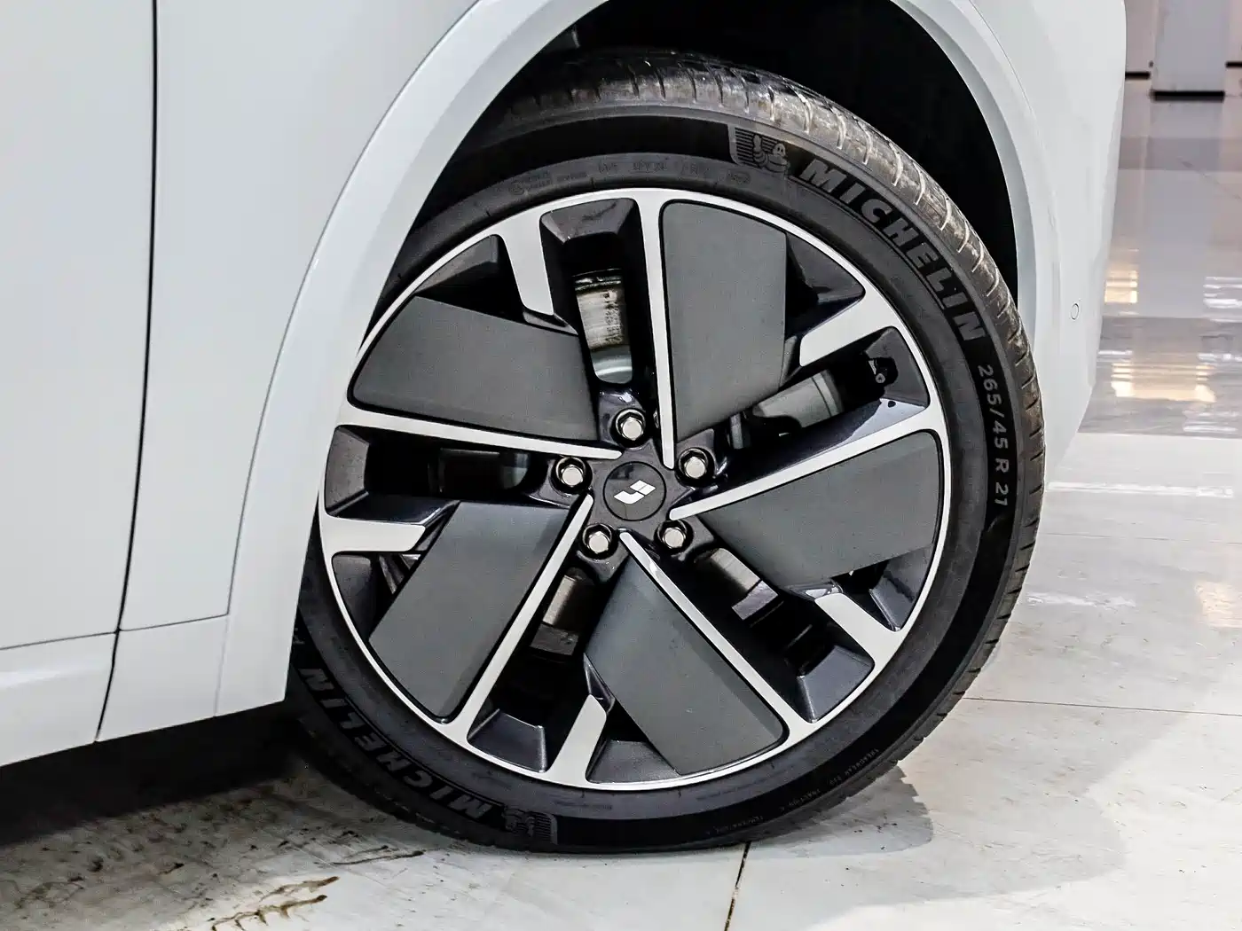 Li Auto Li L8 2026 2025 Max Smart Renewal Edition