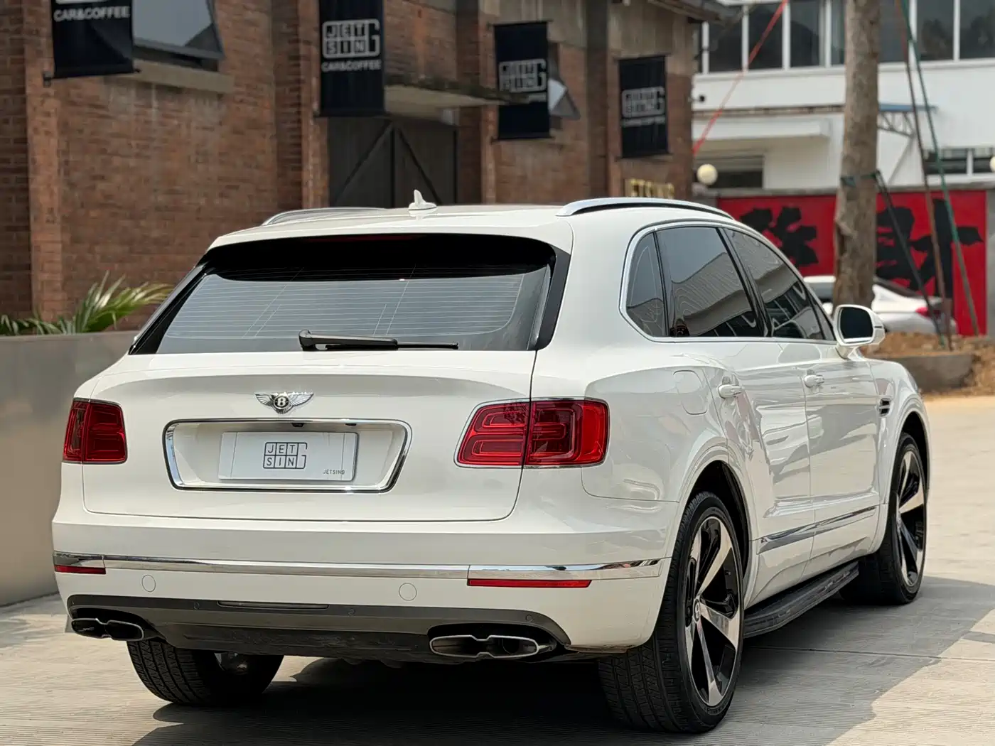Bentley Bentayga 2018 4.0T V8 фото 4