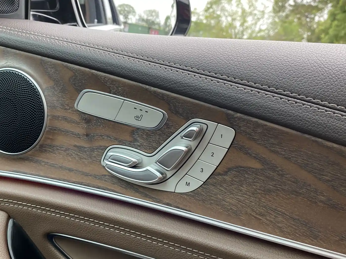Mercedes-Benz E-Class 2021 E 300 L Fashion фото 18