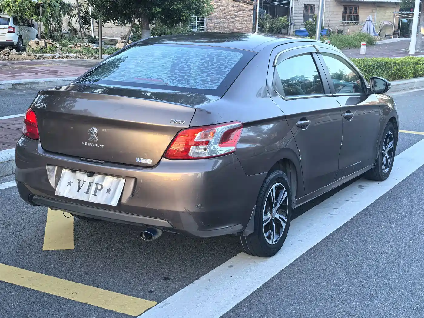 Peugeot 301 2014 2014 1.6L Automatic Comfort Edition