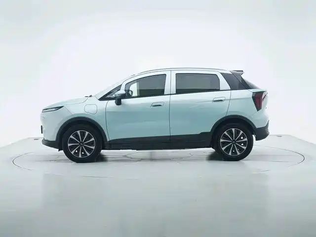 Фото 8 - Geely Geometry E Firefly