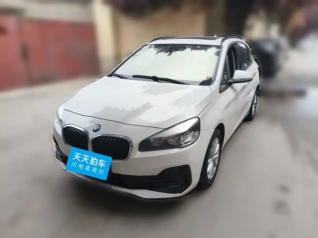 BMW 2 Series Touring 2018 218i Sport Line