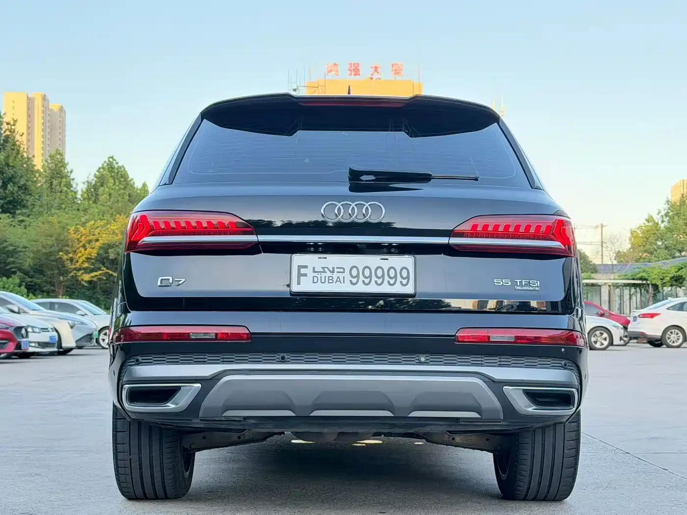 Фото 8 - Audi Q7