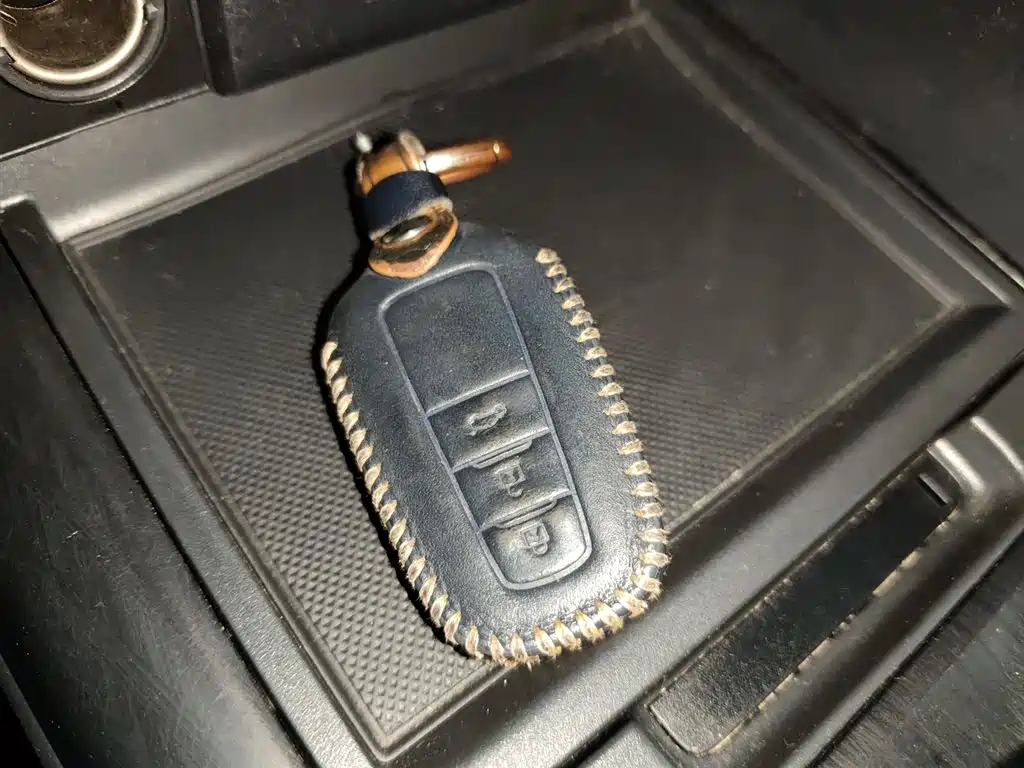 Toyota Camry 2023 2.0G Luxury Edition фото 9