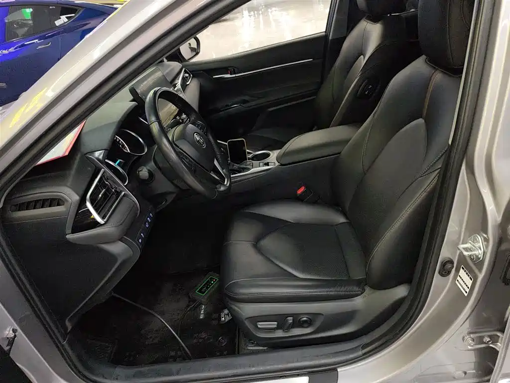 Toyota Camry 2023 2.0G Luxury Edition фото 15
