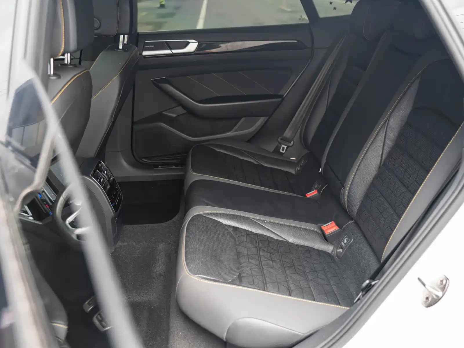 Photo 18 - Volkswagen CC
