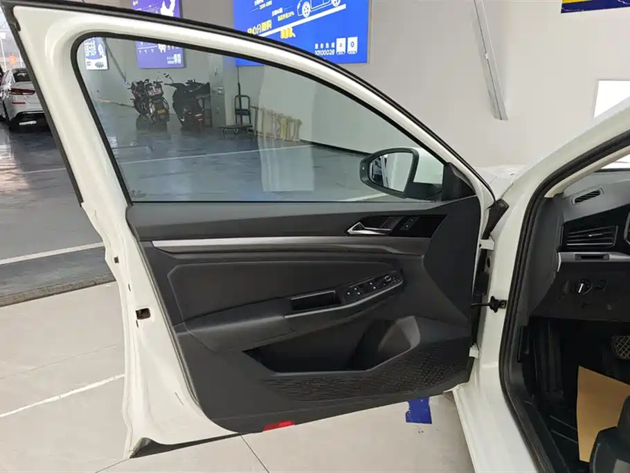 Volkswagen Bora 2021 200TSI DSG Elite Smart Edition фото 7