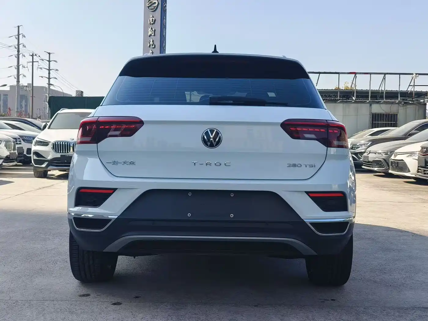 Volkswagen T-ROC 2022 280TSI DSG 2WD Comfort PLUS фото 8