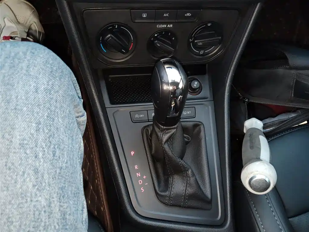 Volkswagen Lavida 2019 Lavida Start 1.5L Auto Trend (China VI) фото 6