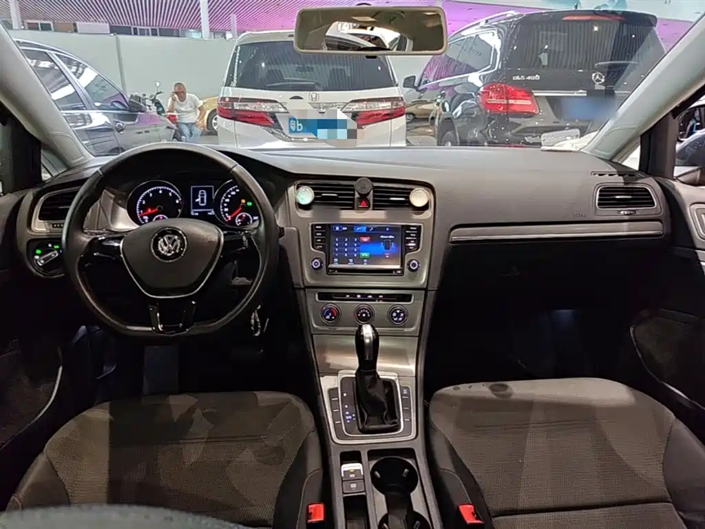 Volkswagen Golf 2015 1.4TSI Automatic Comfort фото 10