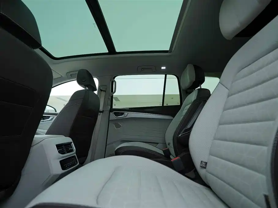 Volkswagen Talagon 2021 380TSI 4WD Luxury Premium Edition Pro фото 19