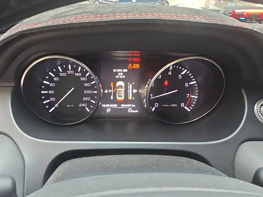 Land Rover Discovery Sport 2016 2.0T SE фото 14