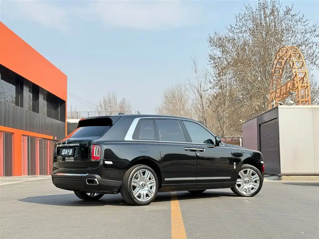 ROLLS-ROYCE CULLINAN