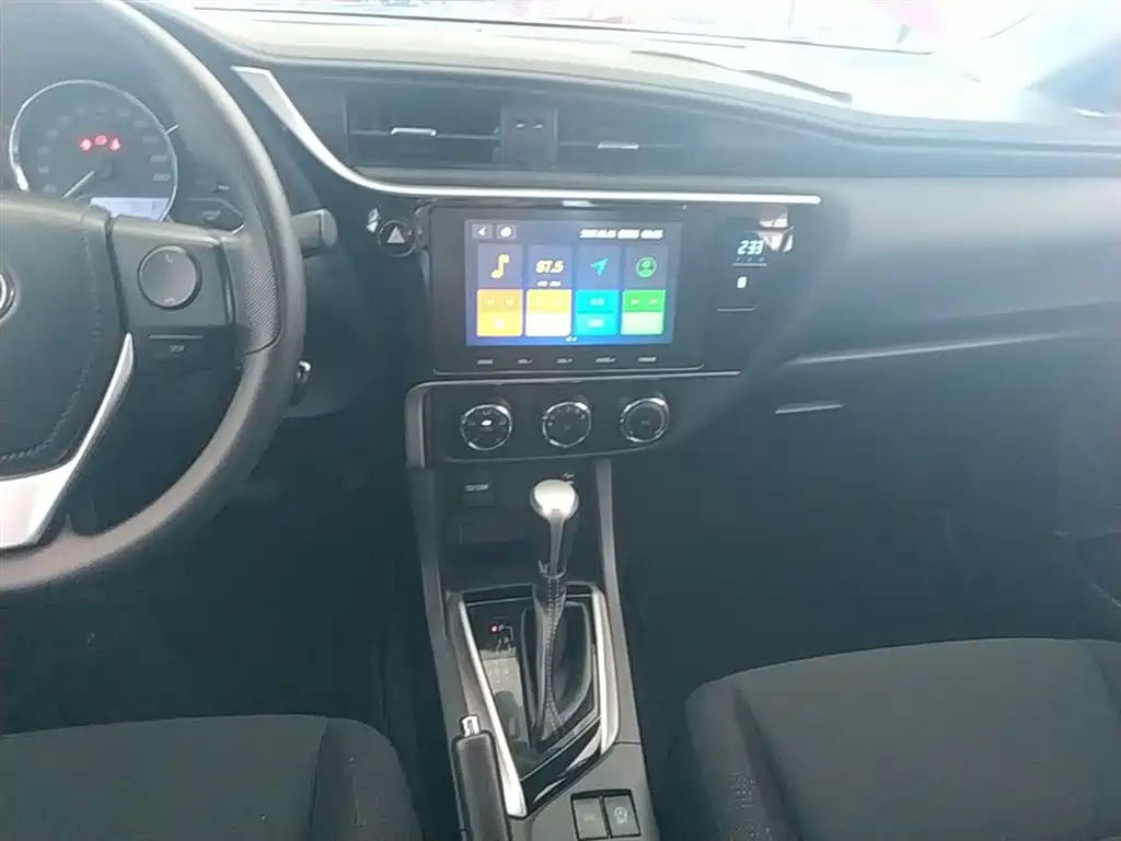 Toyota Levin 2017 Facelift 185T CVT Elite (China V) фото 13