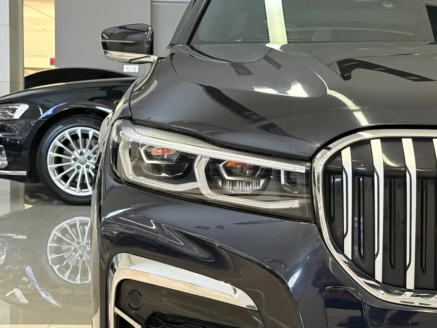 BMW 7 Series 2021 Model 740Li Leading M Sport Package фото 22