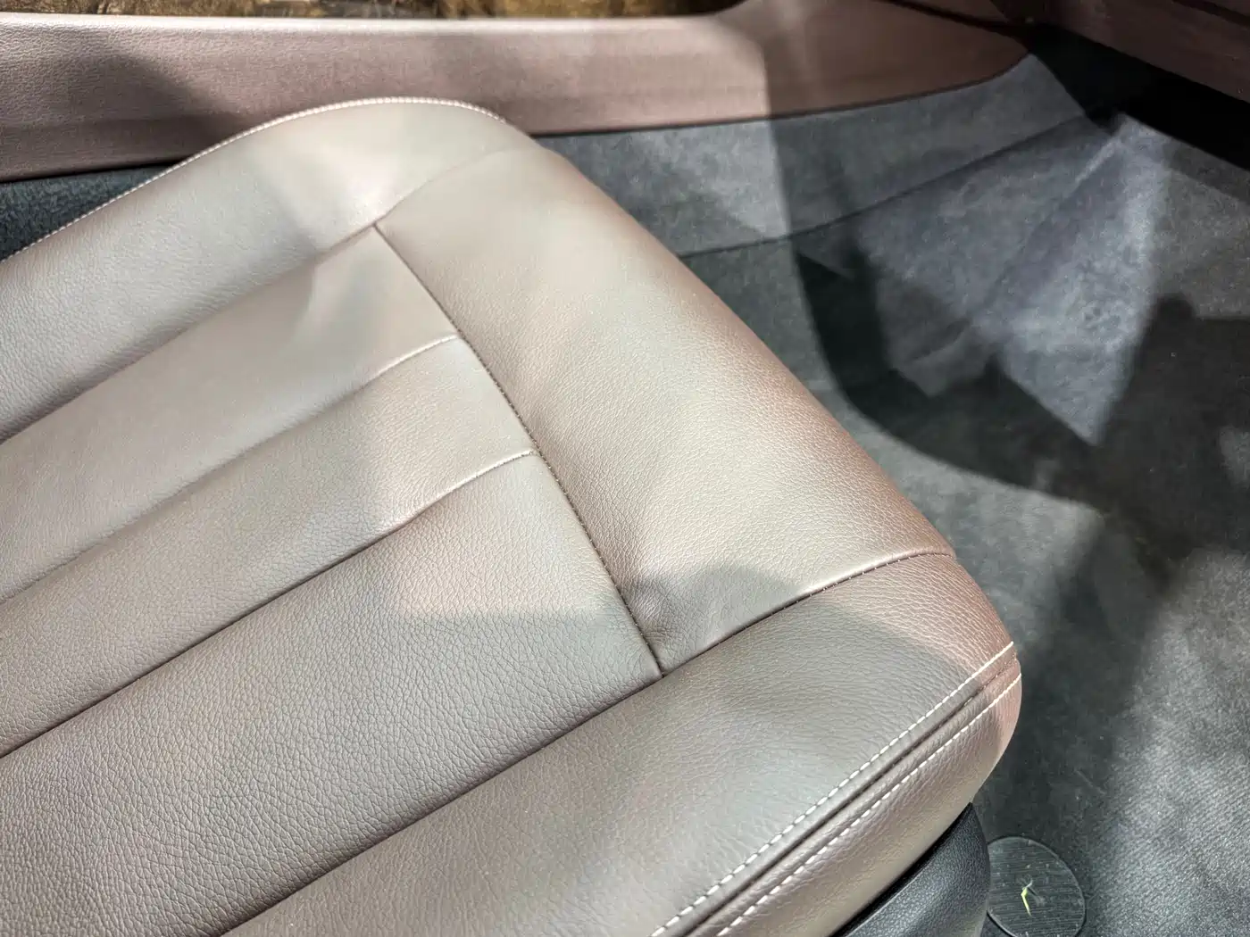 BMW X5 (Import) 2018 xDrive35i Elegant Model фото 36